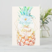 PixDezines Pineapples Bat Mitzvah Einladung (Stehend Vorderseite)