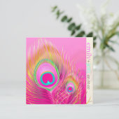 PixDezines Psychedelic Pfauenfeder/Hot-Pink Einladung (Stehend Vorderseite)