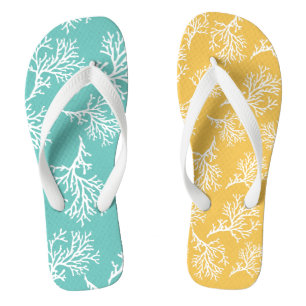 PixDezines weiße Korallen/DIY-Farben Badesandalen
