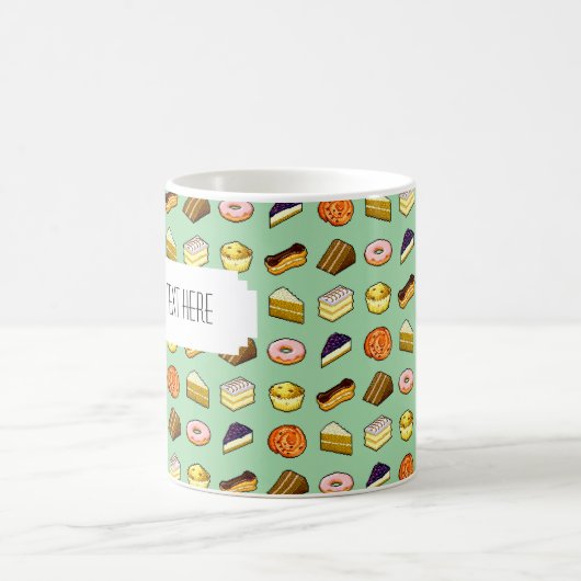 Pixel Art Delicious Cakes Muster mit Label Kaffeetasse (Mittel)