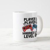 Pixel-Gaming-Paar Level Up Design Jumbo-Tasse (Vorderseite Rechts)