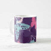 Pixel-Graffiti-Schmetterlinge in einer hübschen Fa Kaffeetasse (Vorderseite Links)