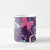 Pixel-Graffiti-Schmetterlinge in einer hübschen Fa Kaffeetasse (Mittel)