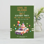 Pixel Green & Orange Car Gaming Geburtstag Einladung (Stehend Vorderseite)