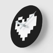 Pixel Heart 8 Bits Runde Wanduhr (Winkel)