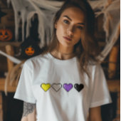 Pixel-Herz für nichtbinäre Flag T-Shirt