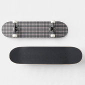 Pixel kariert im Grau mit rotem Streifen Skateboard (Horizontal)