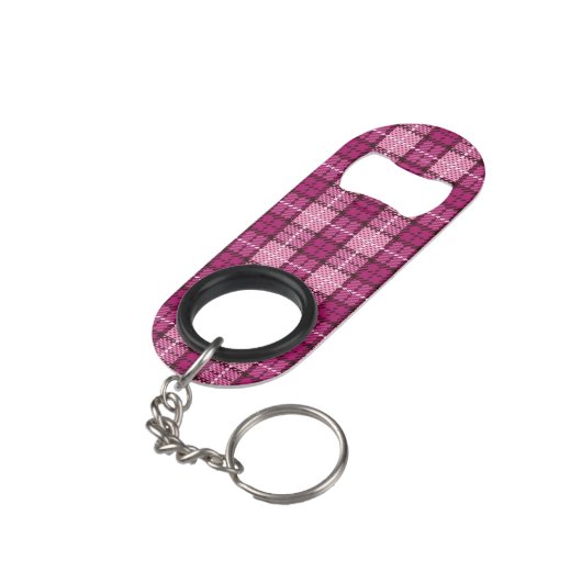 Pixel Plaid_Magenta-Black Mini Flaschenöffner (Rückseite Schrägansicht)