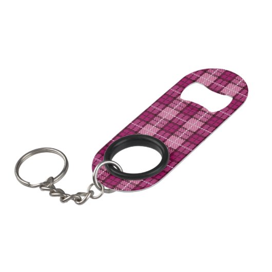 Pixel Plaid_Magenta-Black Mini Flaschenöffner (Vorderseite Schrägansicht)