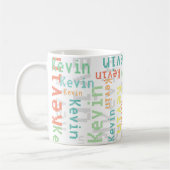 Pixel-Schriftart wiederholt Farbnamen ganz weiß Kaffeetasse (Links)