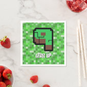 Pixeliger Gamer Grünes Gebäude Level Up 9 Serviette (Beispiel)