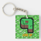 Pixeliger grüner Gebäude-Level-9 Schlüsselanhänger (Vorderseite)