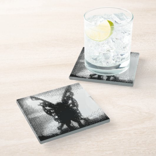 Pixelkunst-Mothman Glasuntersetzer (Schrägansicht)