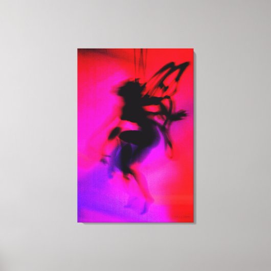 Pixie Dancing in Rosa Leinwanddruck (Vorderseite)