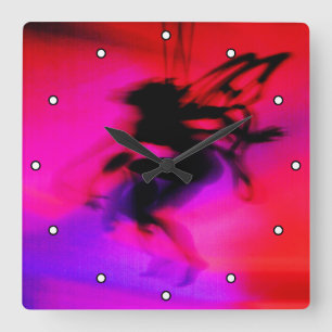 Pixie tanzt in rosa mit Punkten Quadratische Wanduhr