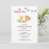 Pizza & Beer Perfekte Paare Dusche Einladung (Stehend Vorderseite)