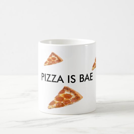 Pizza ist Bae- Pepperoni-Pizza Bae Tasse (Mittel)
