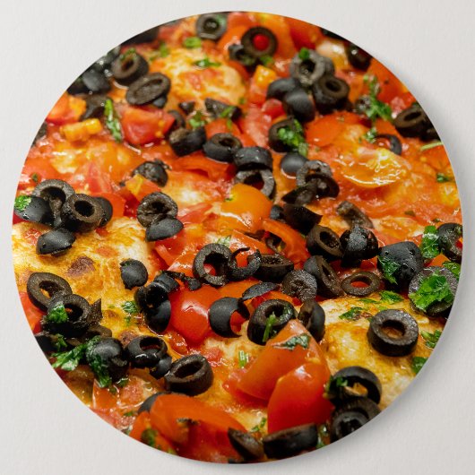 Pizza mit schwarzen Oliven Button (Vorderseite)