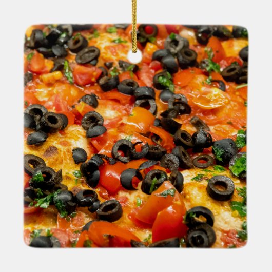 Pizza mit schwarzen Oliven Keramikornament (Rückseite)