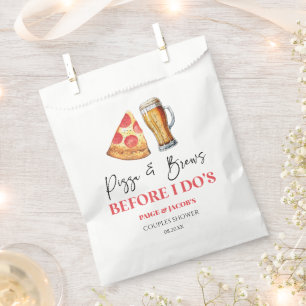 Pizza und Bier vor dem Ja-Wort-Paar- Brausebad Geschenktütchen