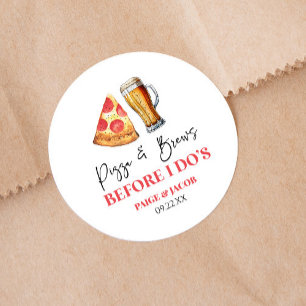 Pizza und Bier vor dem Probedinner zum Ja-Wort Runder Aufkleber