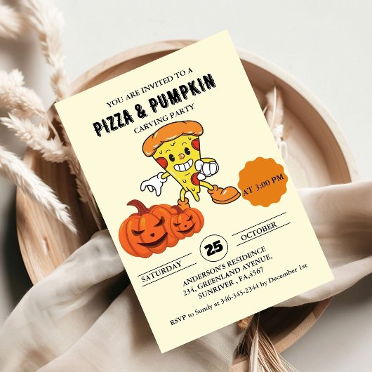Pizza und Kürbisschnitzerei Halloween-Party Einladung