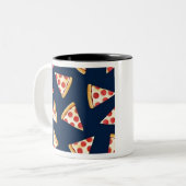 Pizzaausschnitt auf der Marine Zweifarbige Tasse (Vorderseite Links)