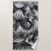 Placid Lion Face Silver Strandtuch (Vorderseite)