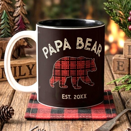 Plaid Papa Bear Father Year Established Black Zweifarbige Tasse