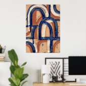 Plakat mit blauem Bogen und abstraktem Muster (Heimbüro)