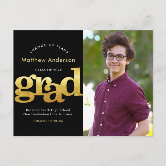 Planänderung Abschluss-Schwarzgoldtypografie Einladungspostkarte (Vorderseite)