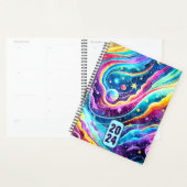 PLANER 2024 - FARBIGE AUSSENRAUMENTWICKLUNG (Anzeige)