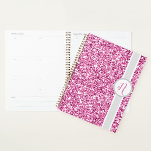 Planer mit rosa Glitter-Monogramm (Anzeige)