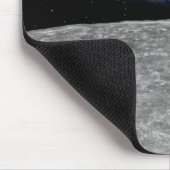 Planet Erde erhebt sich über den Mond Mousepad (Ecke)