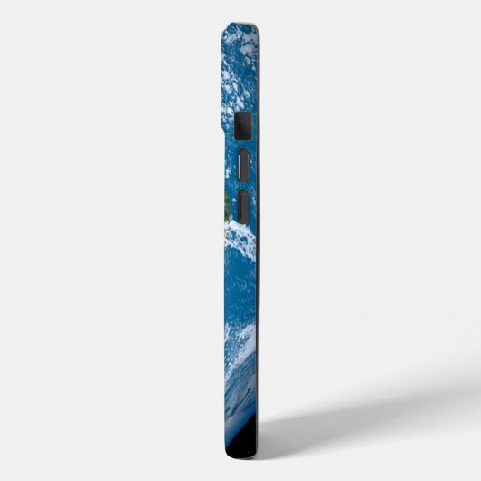 Planet Erde mit Wolken über Australien. Case-Mate iPhone Hülle (Rückseite / Links)