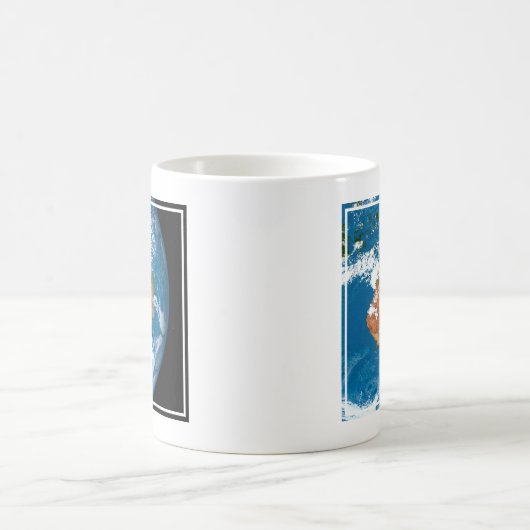 Planet Erde mit Wolken über Australien. Kaffeetasse (Mittel)