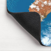 Planet Erde mit Wolken über Australien. Mousepad (Ecke)