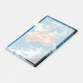 Planet Erde mit Wolken über Australien. Post-it Klebezettel (angewinkelt)