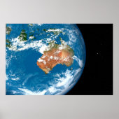 Planet Erde mit Wolken über Australien. Poster (Vorne)