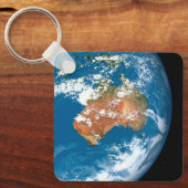Planet Erde mit Wolken über Australien. Schlüsselanhänger (Vorderseite)