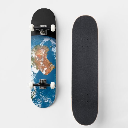 Planet Erde mit Wolken über Australien. Skateboard (Vorderseite)
