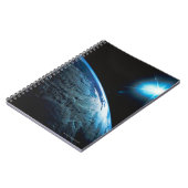 Planet Erde und Sterne aus dem Weltraum Notizblock (Linke Seite)