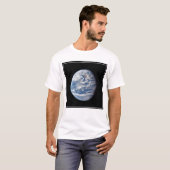 Planet Erde von der Apollo 11 Crew genommen. T-Shirt (Vorne ganz)