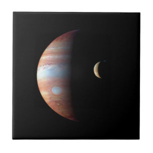 PLANET JUPITER UND SEIN VULKANISCHES MONDIO (Raum) Fliese
