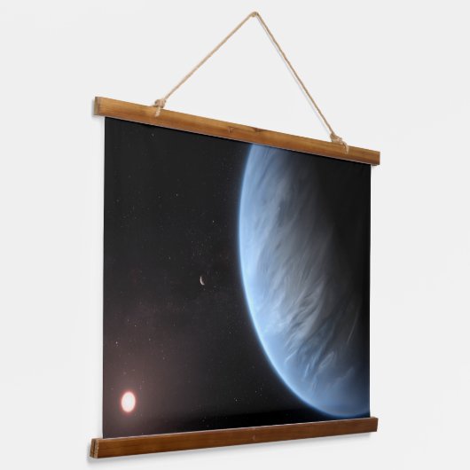 Planet K2-18b, Host Star und Begleitplanet. Wandteppich Mit Holzrahmen (Gewinkelt)