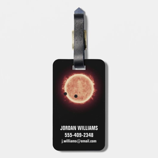 Planeten, die den roten Zwergstern in Trappist-1 ü Gepäckanhänger (Rückseite vertikal)