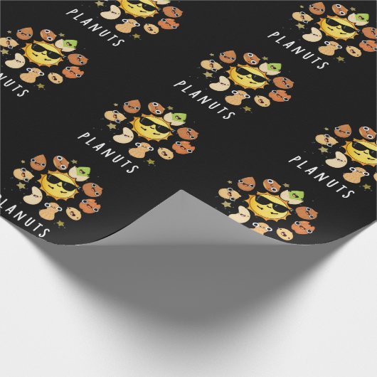 Planuts Funny Astronomy Nuts Pun Dark BG Geschenkpapier (Ecke)