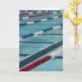 Plastiktrenner in einem Pool, der die Entstehung v Karte (Gelbe Blume)