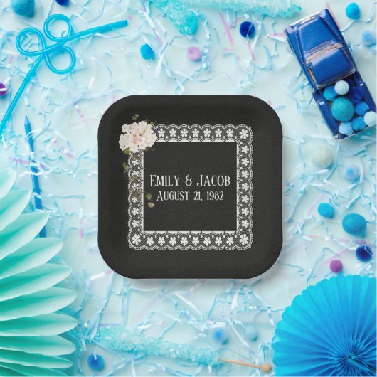 Plateau auf schwarzem Leder Pappteller (Party)