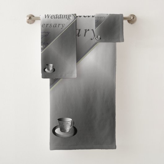 Platinum Emerald Anniversary Badetuch Set (Insitu)